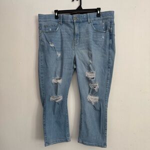 Torrid Trendy Light Blue Distressed Cropped Jeans Women’s 20 Bombshell Skinny